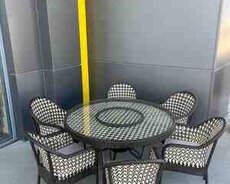 Bağ üçün masa və oturacaqlar