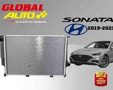 Hyundai Sonata 2020-2023 su radiatoru
