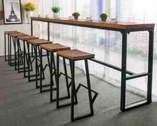 Bar masası və oturacaqları