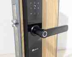 Smart qapı kilidləri