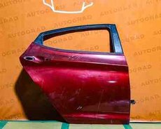 Hyundai Elantra 2011-2015 qapısı