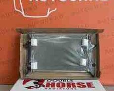 Kia Seltos su radiatoru