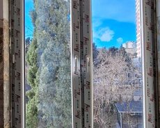 Plasitk Qapi pəncərə