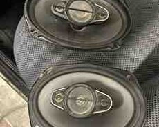 Maqnitola Pioneer və dinamiklər