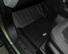 Land Rover Defender rezin ayaqaltıları