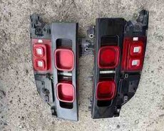 Land Rover Defender stop işıqları