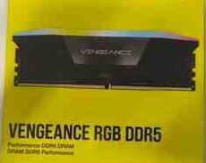 Corsair RGB DDR5 6400MHz 128GB