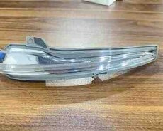 Mercedes güzgü dönmə işığı