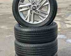 Hyundai təkəri R16