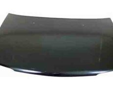 Mitsubishi Lancer kapotu