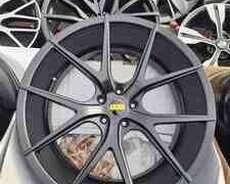 BMW X5, F15 diskləri R22