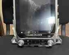 Toyota Land Cruiser monitoru