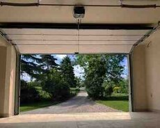 Avtomatik jalüz qapı