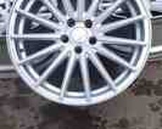 Toyota Prius diskləri R17