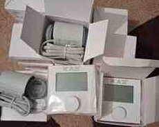 İsti döşəmə üçün mühərrik və monitor