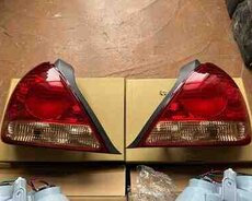 Nissan Sunny stop işığı