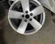 Volkswagen Passat diskləri R17