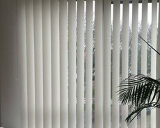 Vertikal jalüz perde 