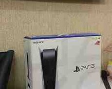 PlayStation 5 825GB