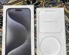 Apple iPhone 15 Pro Max qutusu