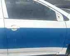 Toyota Corolla qapıları