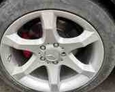 Mercedes təkəri R17