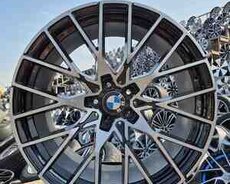 BMW G30 diskləri R20