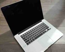 Apple MacBook Pro Retina 15.4