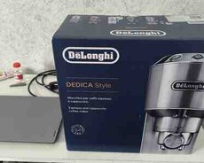 Delonghi qəhvə aparatı