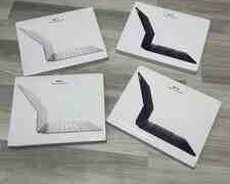 Apple iPad 13-inch M4 Magic keyboard