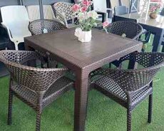 Masa və oturacaqlar