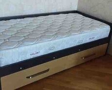 Ortopedik döşəkli çarpayı