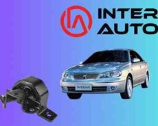 Nissan Sunny 2003 Mühərrik yastığı