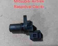 Mitsubishi Airtrek paylayıcı val sensoru