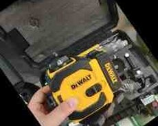 Lazer səviyyə ölçən DeWalt