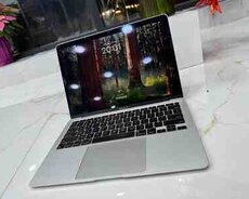 Apple MacBook Air M1 (2020)