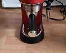 Qəhvədəmləyən Delonghi EC685R