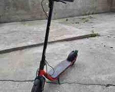 Segway Ninebot elektrikli skuteri