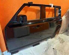 Land Rover Defender qapıları