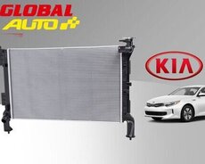 Kia Optima (hybrid) su radiatoru