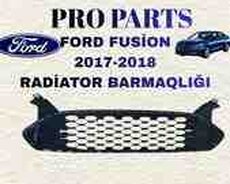 Ford Fusion radiator barmaqlığı