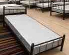 İkimərtəbəli çarpayı