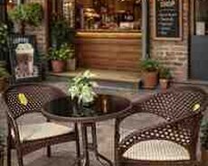 Masa və oturacaqlar