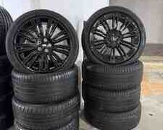 Land Rover Range Rover diskləri və təkərlər 275, 40 R22