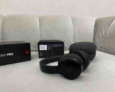 Beats Solo Pro