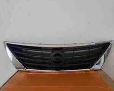 Nissan Sunny 2012 radiator barmaqlığı