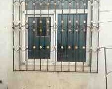 Dəmir barmaqlıqlar