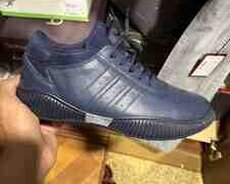 İdman ayaqqabısı Macromen