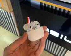 Apple AirPods 4
