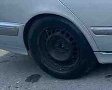 Mercedes təkəri R16